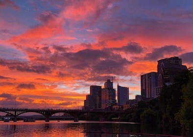 Austin: Kajaktour bei Sonnenuntergang zur Fledermausbeobachtung