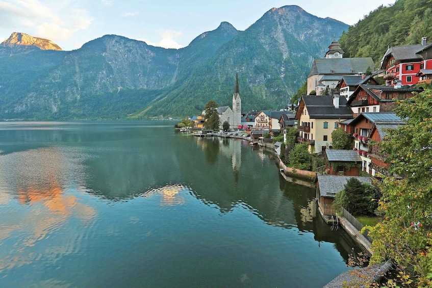 Vienna: Hallstatt & Alpine Peaks Day Trip With Skywalk Lift