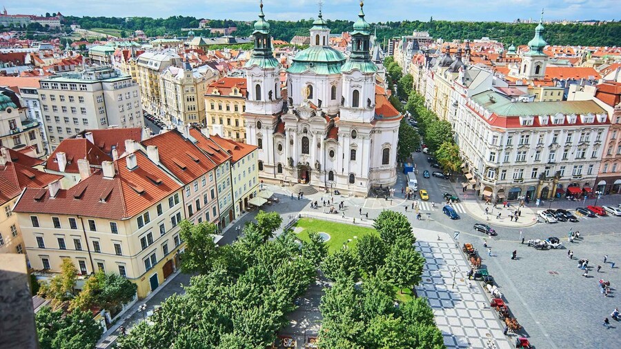 Picture 2 for Activity Prague: Old Town and Jewish District Walking Tour