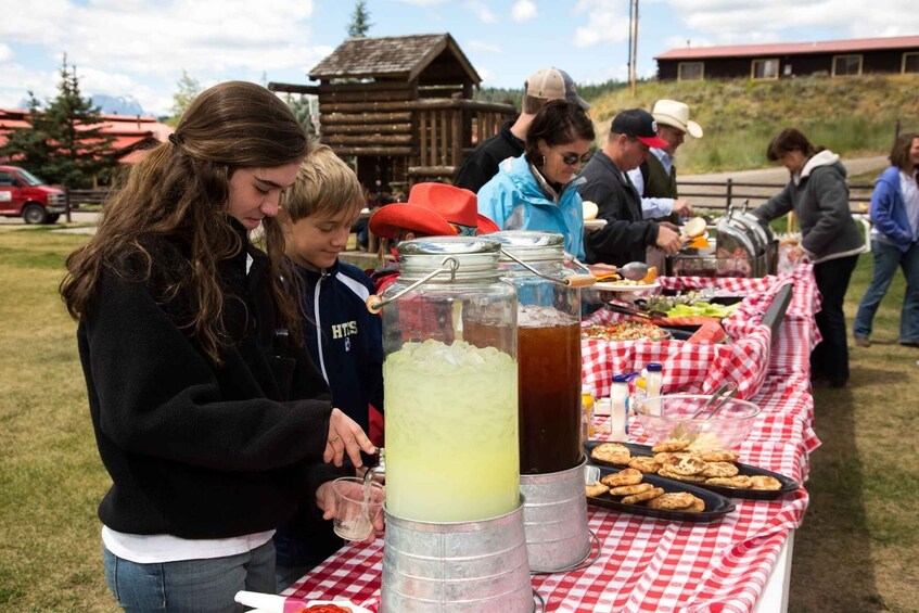 Picture 1 for Activity Jackson Hole: Dinner Cookout & Bridger-Teton Horseback Ride