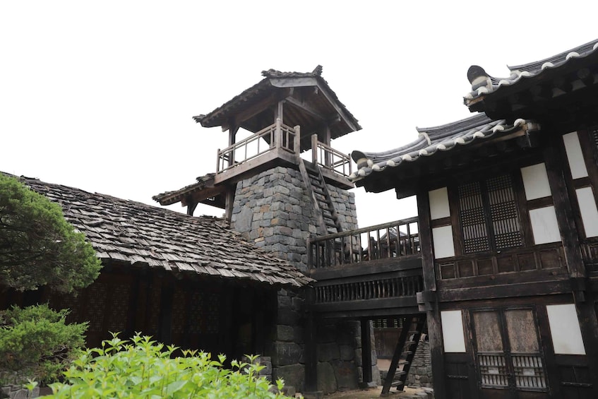 Picture 15 for Activity From Seoul: Classic K-Drama Dae Jang Geum Park Tour