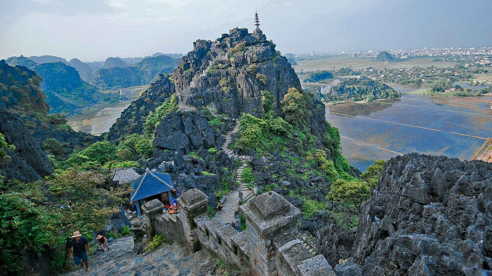 Picture 20 for Activity Bai Dinh - Trang An - Mua Cave with Lunch and Electric Car