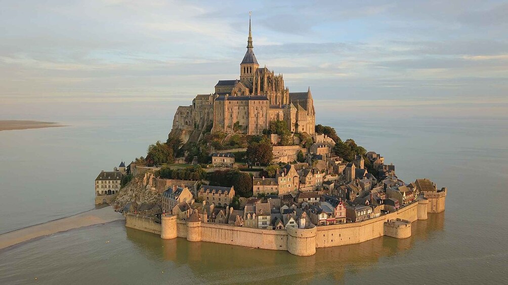 From St. Malo: Mont Saint-Michel Private Full Day Tour