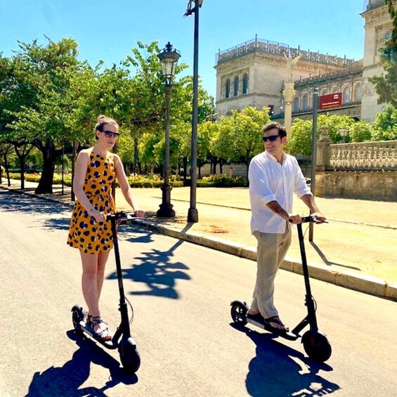 Seville: Electric Scooter City Tour