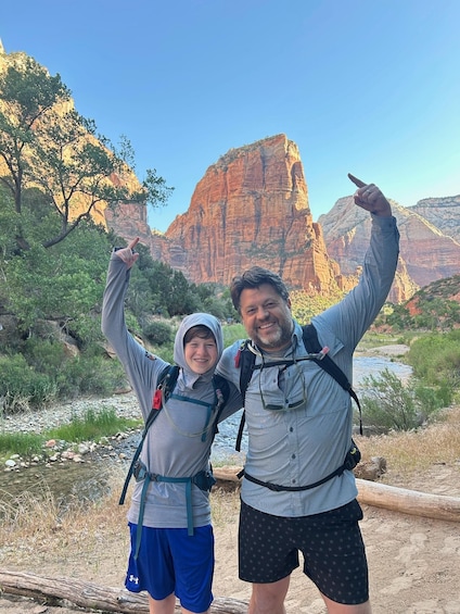From Springdale: 4-hour Zion Canyon Scenic Hiking Tour