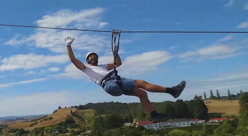 Waitomo Caves 1-Kilometer-Long Zipline Tour