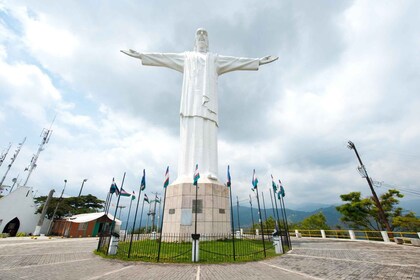 Cali: Cristo Rey, Tertulia Museum & City centre Cali City Tour