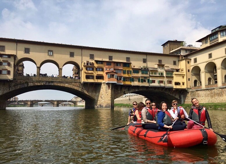 Picture 3 for Activity Florence: Pontevecchio Bridge and City Sights Rafting Cruise