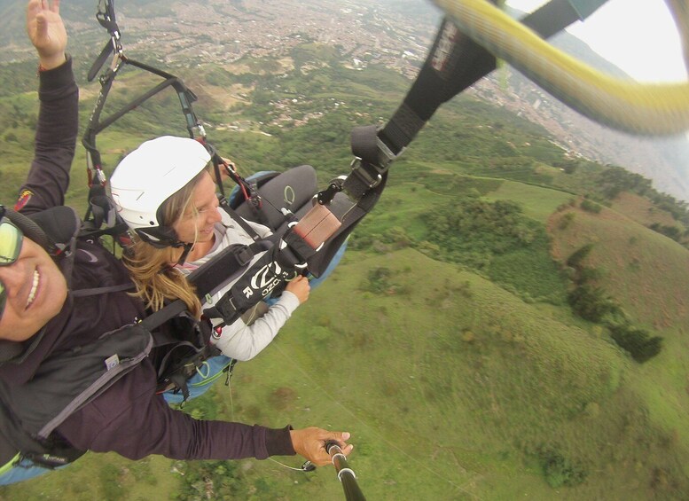 Picture 1 for Activity Medellín: Valley Paragliding Trip with Certified Pilots