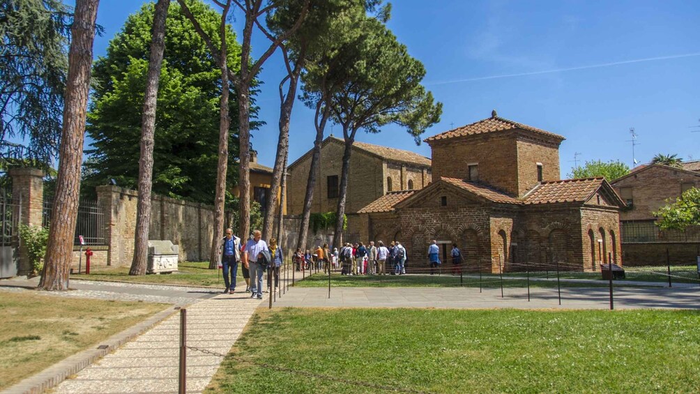 Picture 3 for Activity Ravenna: UNESCO Monuments and Mosaics Guided Tour