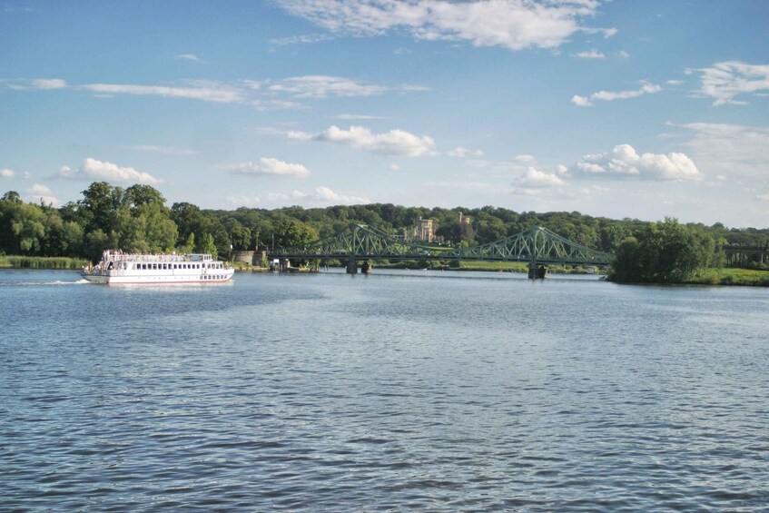 Picture 2 for Activity Potsdam: Palace Tour by Boat