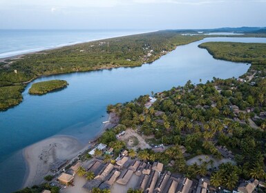 Puerto Escondido: excursión de un día a las Lagunas de Chacahua y paseo en ...