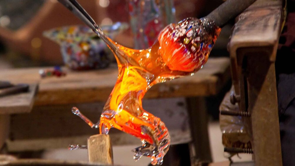 Venice: Private Yacht Tour and Glass Blowing Demonstration