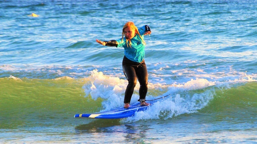 Albufeira: Surfing Lesson at Galé Beach