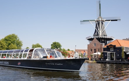 Haarlem: Nederlandse Windmolen & Sightseeing rondvaart Spaarne