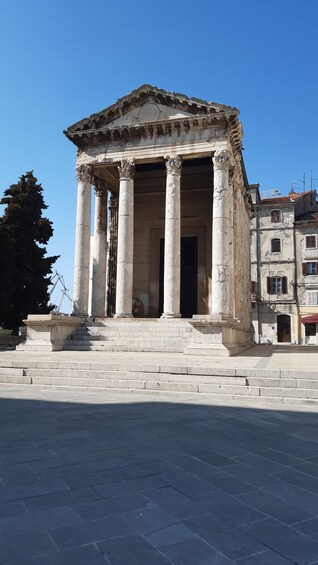 Picture 3 for Activity Pula: Historic Sites Guided Walking Tour