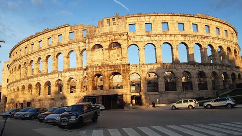 Pula: Historic Sites Guided Walking Tour