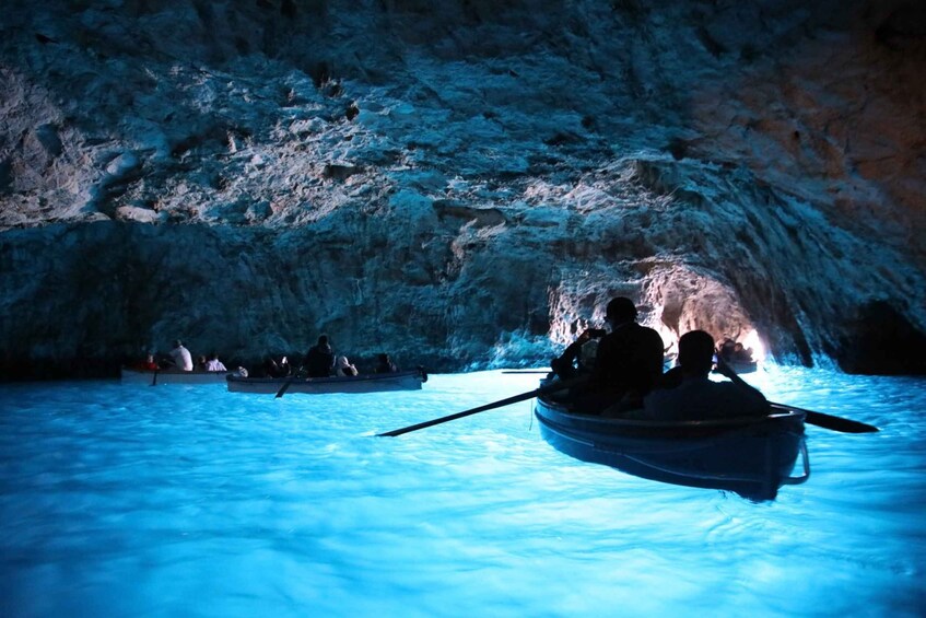 Picture 7 for Activity Remarkable Sites of Capri Boat Tour