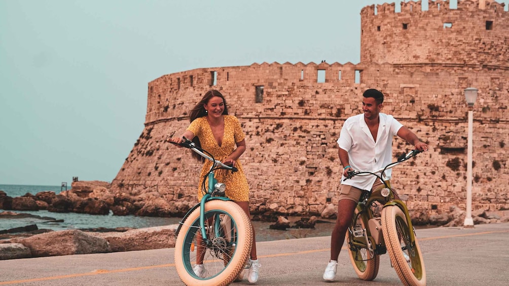 Rhodes: Retro eBike Highlights Tour w/ Personal Photographer