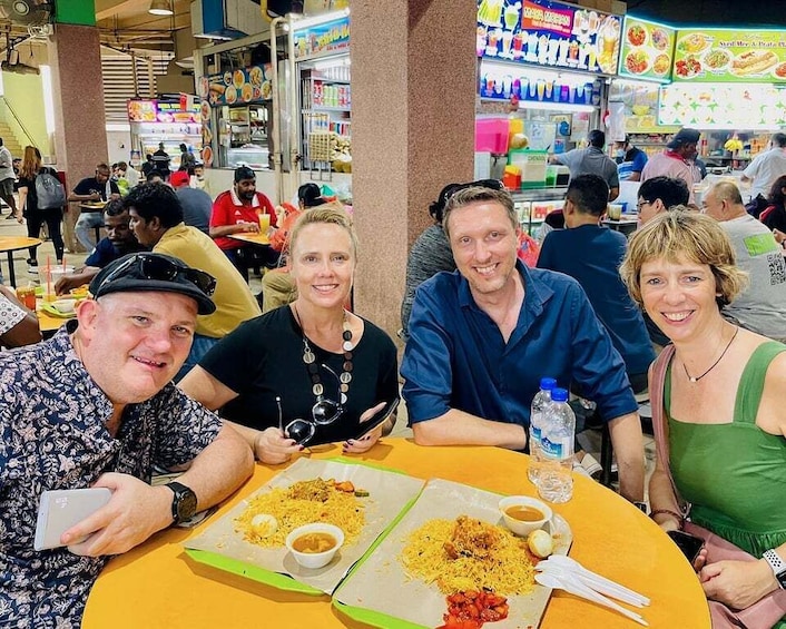 Singapore: Private Multicultural Food & Culture Walking Tour