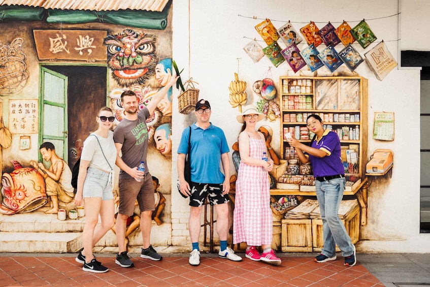 Picture 1 for Activity Singapore: Private Multicultural Food & Culture Walking Tour