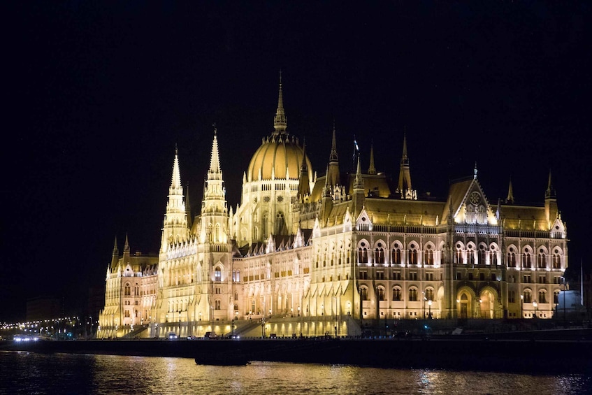 Picture 11 for Activity Budapest: Night Walking Tour with Danube River Cruise