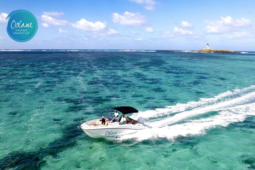 Picture 5 for Activity 5 islands tour: New Private Oceane Speedboat