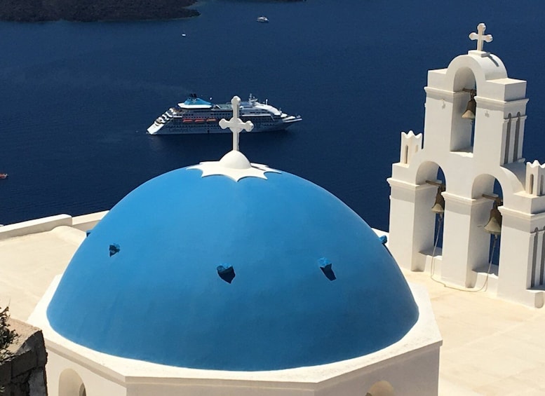 From Fira: Santorini Private Sightseeing & Oia Walking Tour