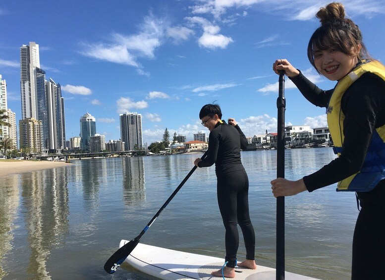 Gold Coast: 1-Hour Standup Paddleboarding Lesson & Photos