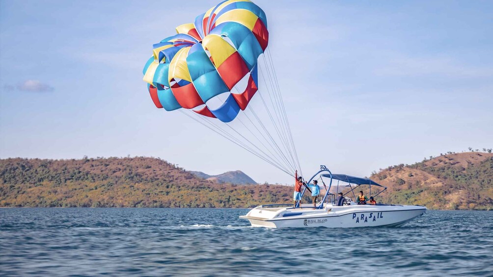 Picture 2 for Activity Coron: Parasailing Experience