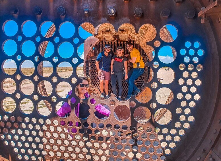 Picture 1 for Activity Uyuni: Isla Incahuasi & Uyuni Salt Flats Full-Day Jeep Tour