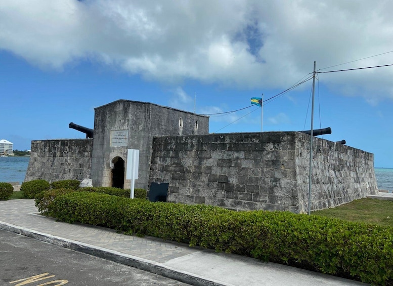 Picture 1 for Activity Nassau: Historic and Cultural Highlights Tour with Transfer