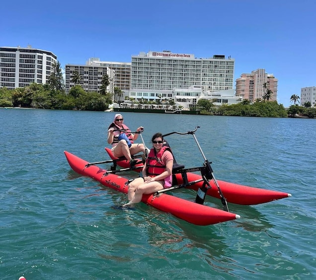 San Juan: Chiliboats Waterbike Tour in Condado Lagoon