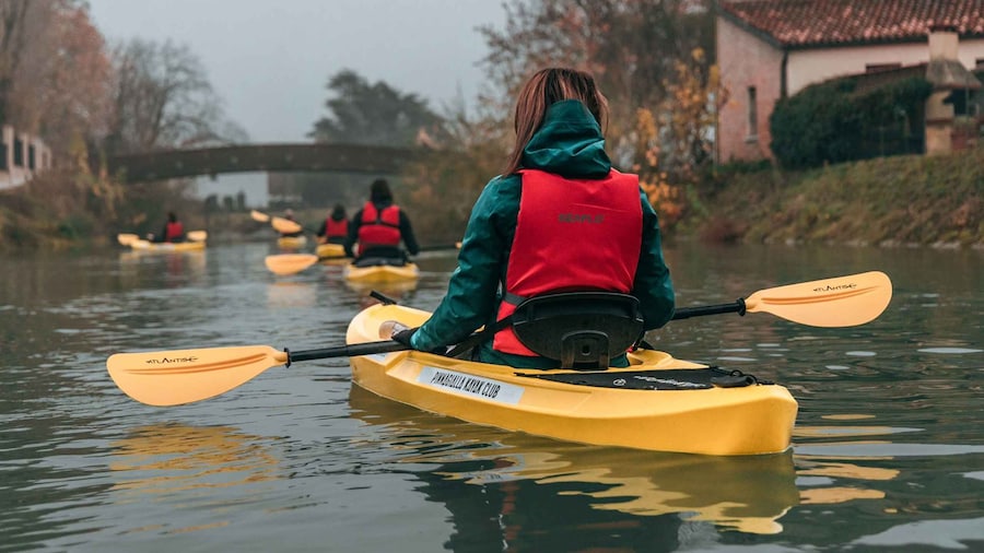 Venice: Brenta River Cycling & Kayaking Tour with Drink