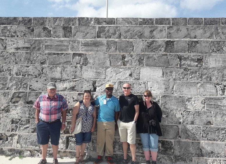 Picture 7 for Activity Nassau: Sip, Sample & See, Food & History Bus Tour