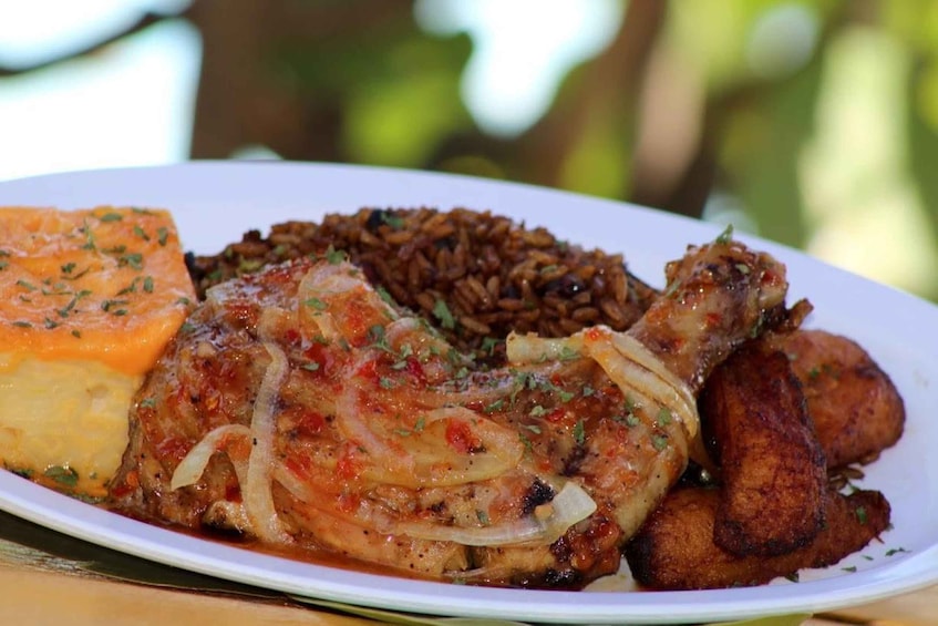 Picture 1 for Activity Nassau: Sip, Sample & See, Food & History Bus Tour