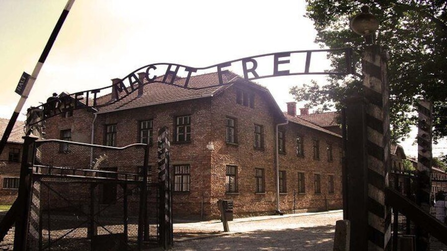 Auschwitz and Birkenau Best Value Guided Tour with Tickets