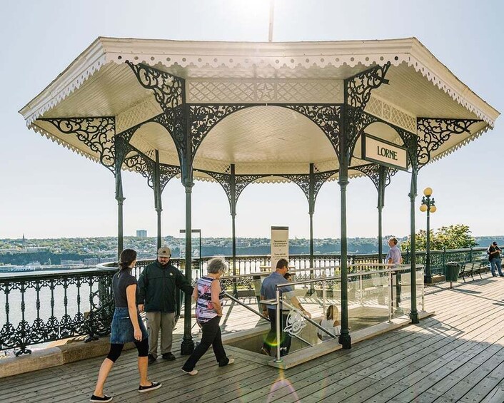 Picture 4 for Activity Québec City: Saint-Louis Forts and Châteaux Guided Site Tour