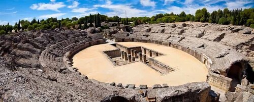 Vanuit Sevilla: Fietstocht met gids van een halve dag naar Italica