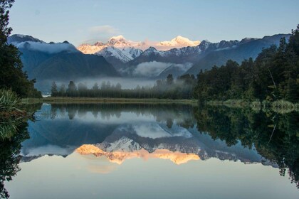 Franz Josef: Half-Day Nature Tour to Lake Matheson