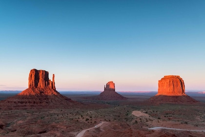 Monument Valley: 3-stündige Tour bei Sonnenuntergang mit Navajo-Führer