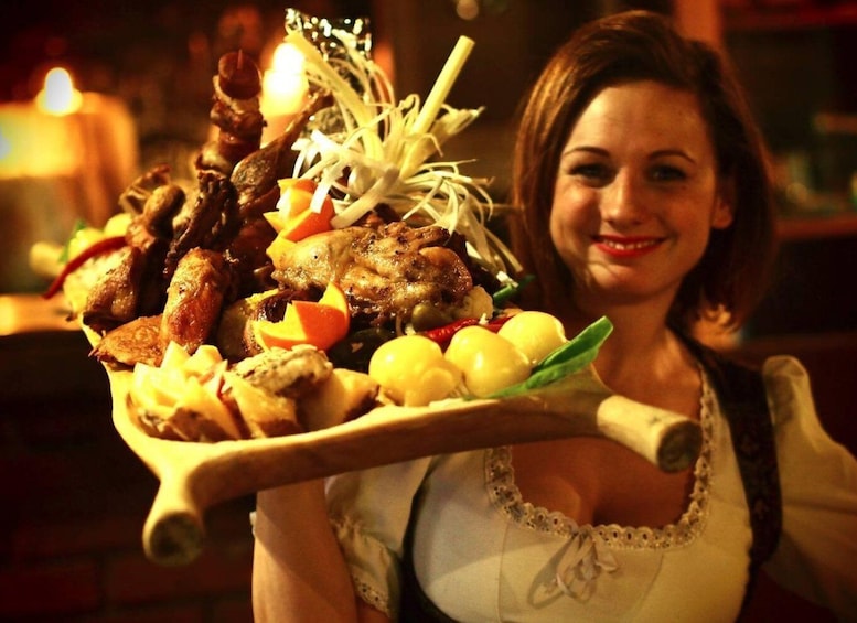 Budapest: Medieval Dinner Show with Drinks