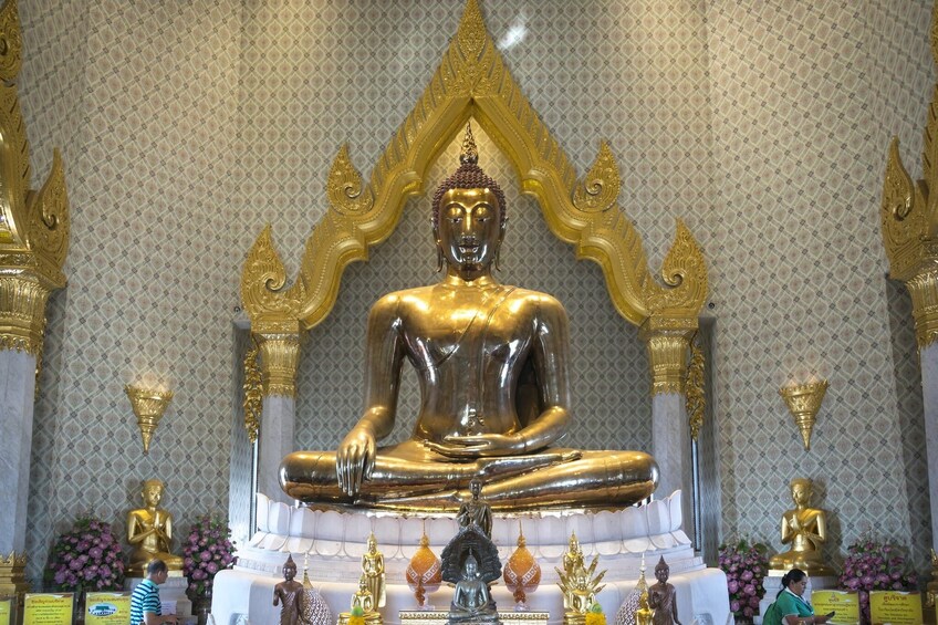 Royal Grand Palace and Bangkok Temples Half Day Small Group tour