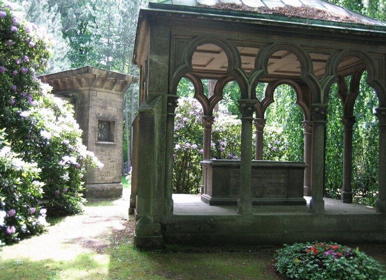 Picture 3 for Activity Leipzig: Guided Tour of the Southern Cemetery