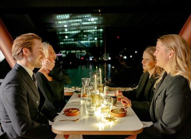 Oslo: Cena Crucero de 3 platos en el Oslofjord