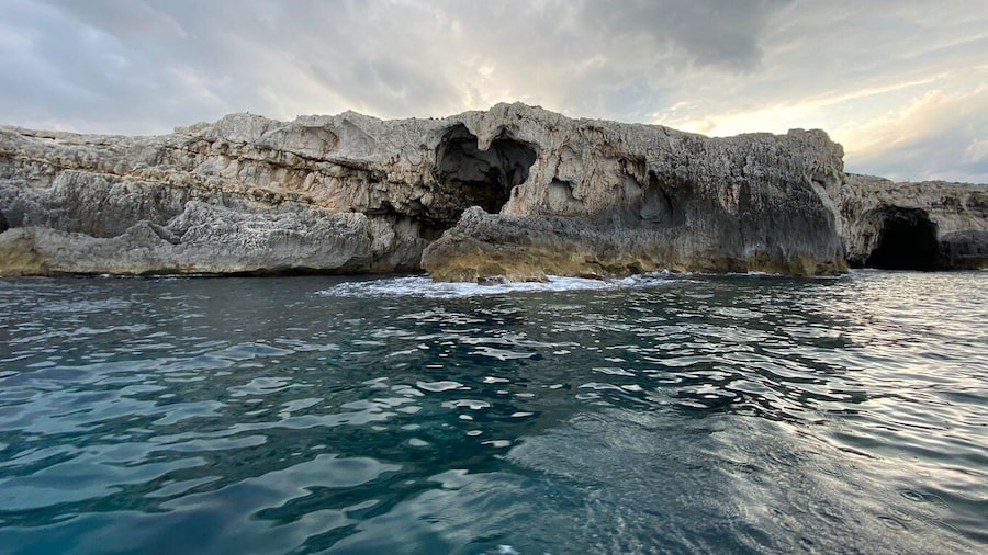 Syracuse: Boat Trip of Ortigia Island and Sea Caves
