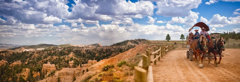 Picture 1 for Activity Bryce Canyon National Park: Scenic Wagon Ride to the Rim