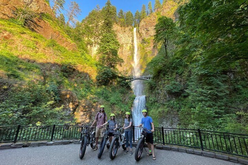 Ebike to Multnomah Falls. The fun way to visit Oregon's tallest waterfall.