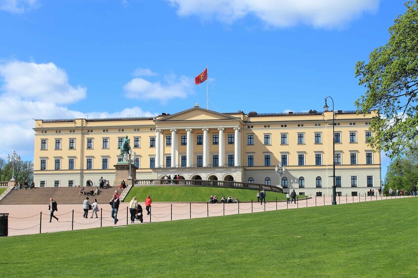 Picture 3 for Activity Oslo: Best of Oslo Walking Tour and Hop-on Hop-off Bus Tour