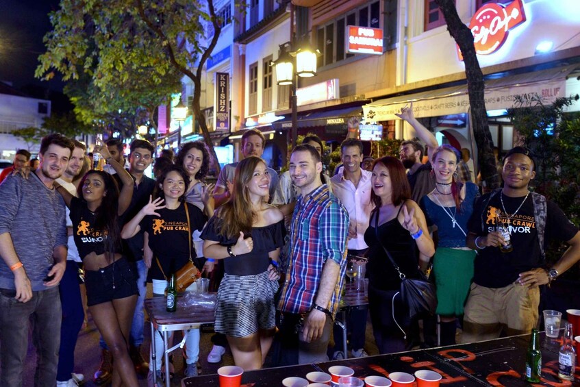 Singapore Pub Crawl - Party like a Local